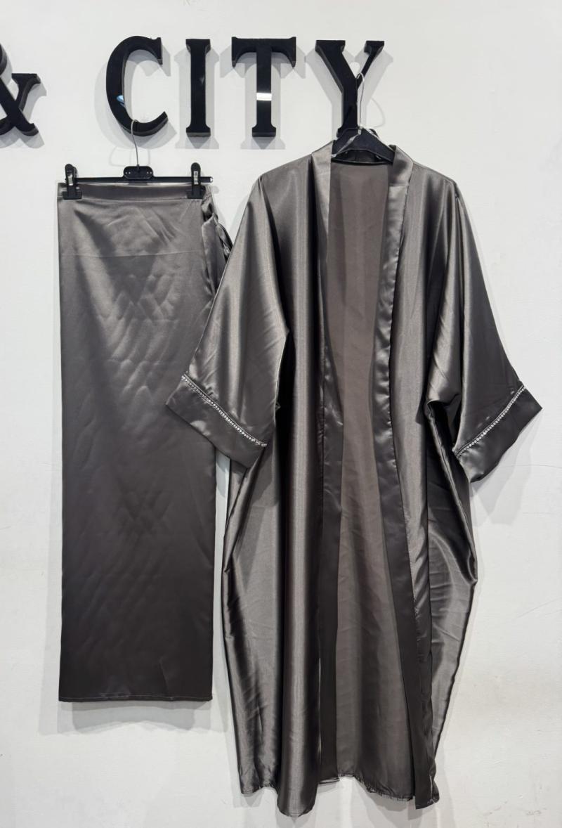 Ulsa ensemble kimono jupe