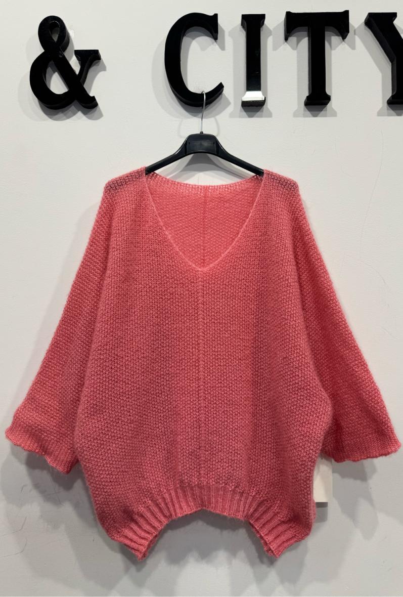 Pull col V en coupe large